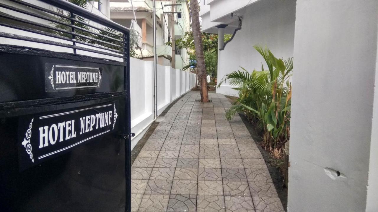 טריואנדרום Hotel Neptune Kovalam מראה חיצוני תמונה
